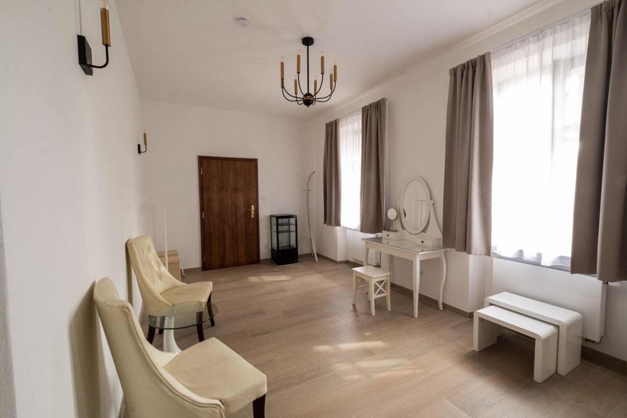 Penzion Stara Posta Hotel Kovalovice Ngoại thất bức ảnh